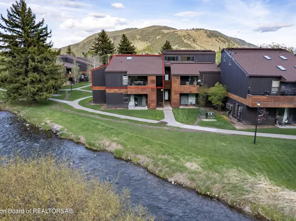355 W Deloney Ave APT A-10, Jackson, WY 83001