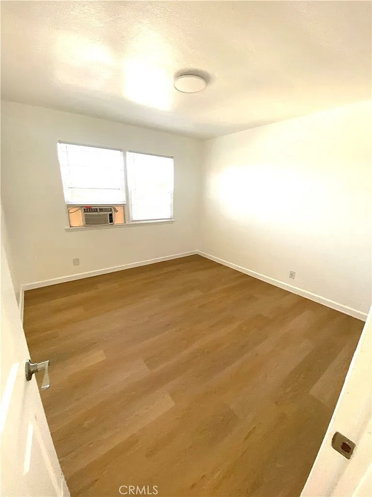 2 bed, 972 sqft, $2,200 — Photo 4
