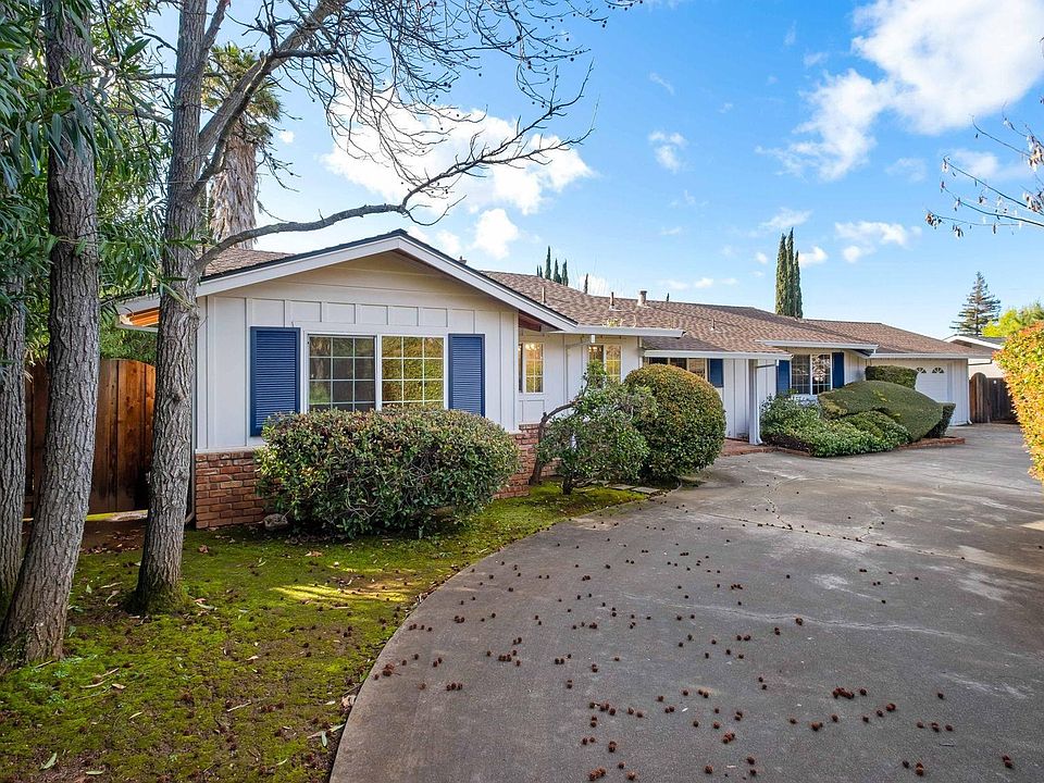 1st image of 1367 Yosemite Cir