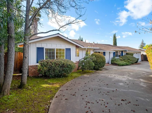 1367 Yosemite Cir, Clayton, CA 94517