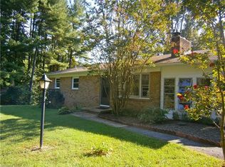 854 Glenn Bridge Rd, Arden, NC 28704