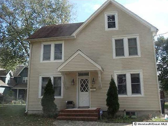 2nd image of 107 Seward Ave