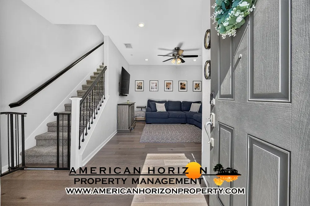 4 bed, 2013 sqft, $3,000 — Photo 4