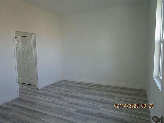 4th image of 2747 NE 6th Pl
