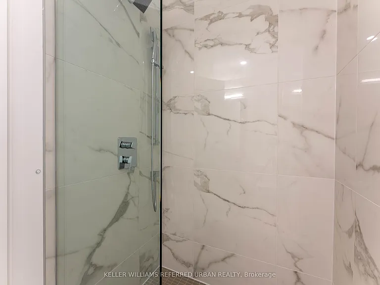 195 McCaul St #1215 — Photo 9