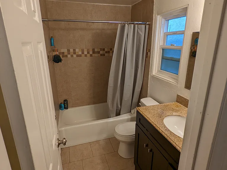 Highland Dr — Photo 12