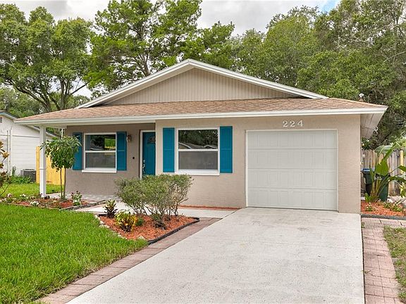 3rd image of 224 Royal Palms Dr