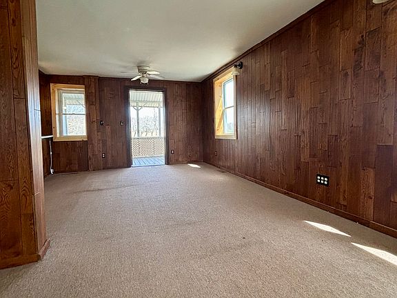 2nd image of 3482 Pond Rd #1