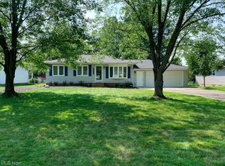 13462 Harper Rd, Strongsville, OH 44149