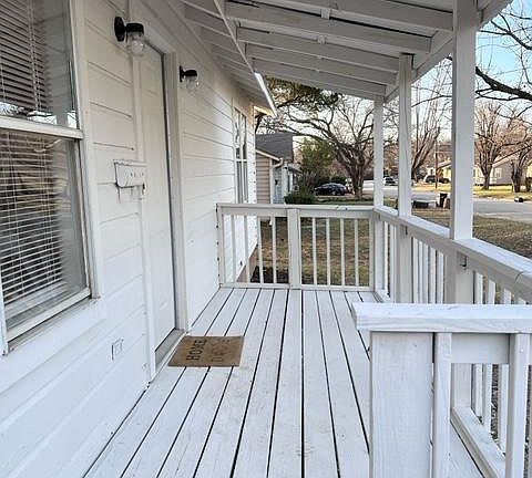 2nd image of 3528 Eastridge Dr