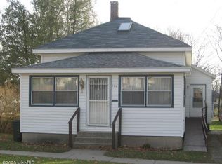 406 E Danaher St, Ludington, MI 49431