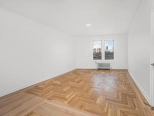 Rented by Re/Max In The City | media 23