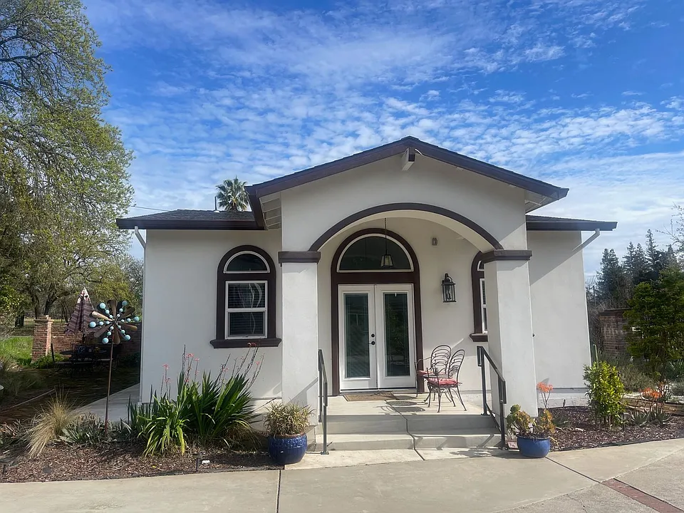 4615 Fair Oaks Blvd