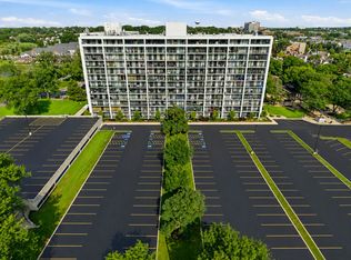 2005 S Finley Rd Unit 506, Lombard, IL 60148