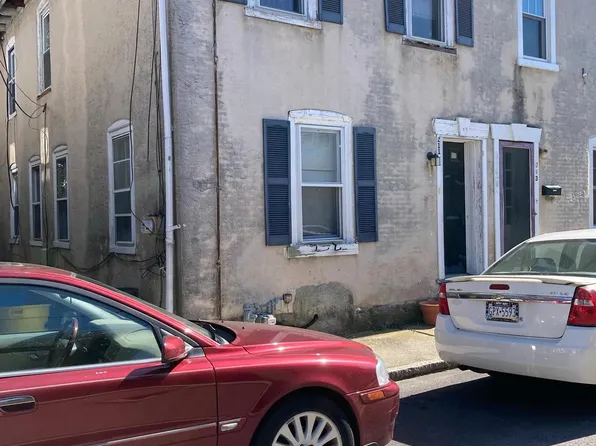 211 Sheas Ter, Ardmore, PA 19003