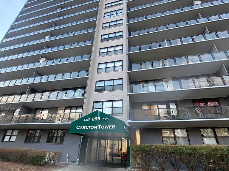 285 Aycrigg Ave #20C — Photo 4
