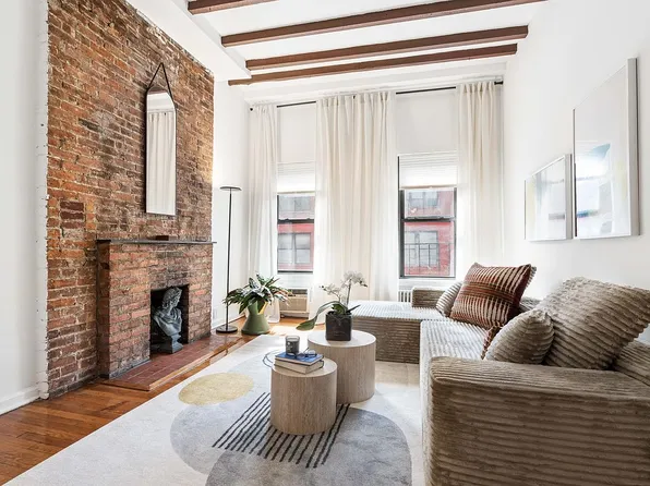 431 W 54th St APT 5B, New York, NY 10019