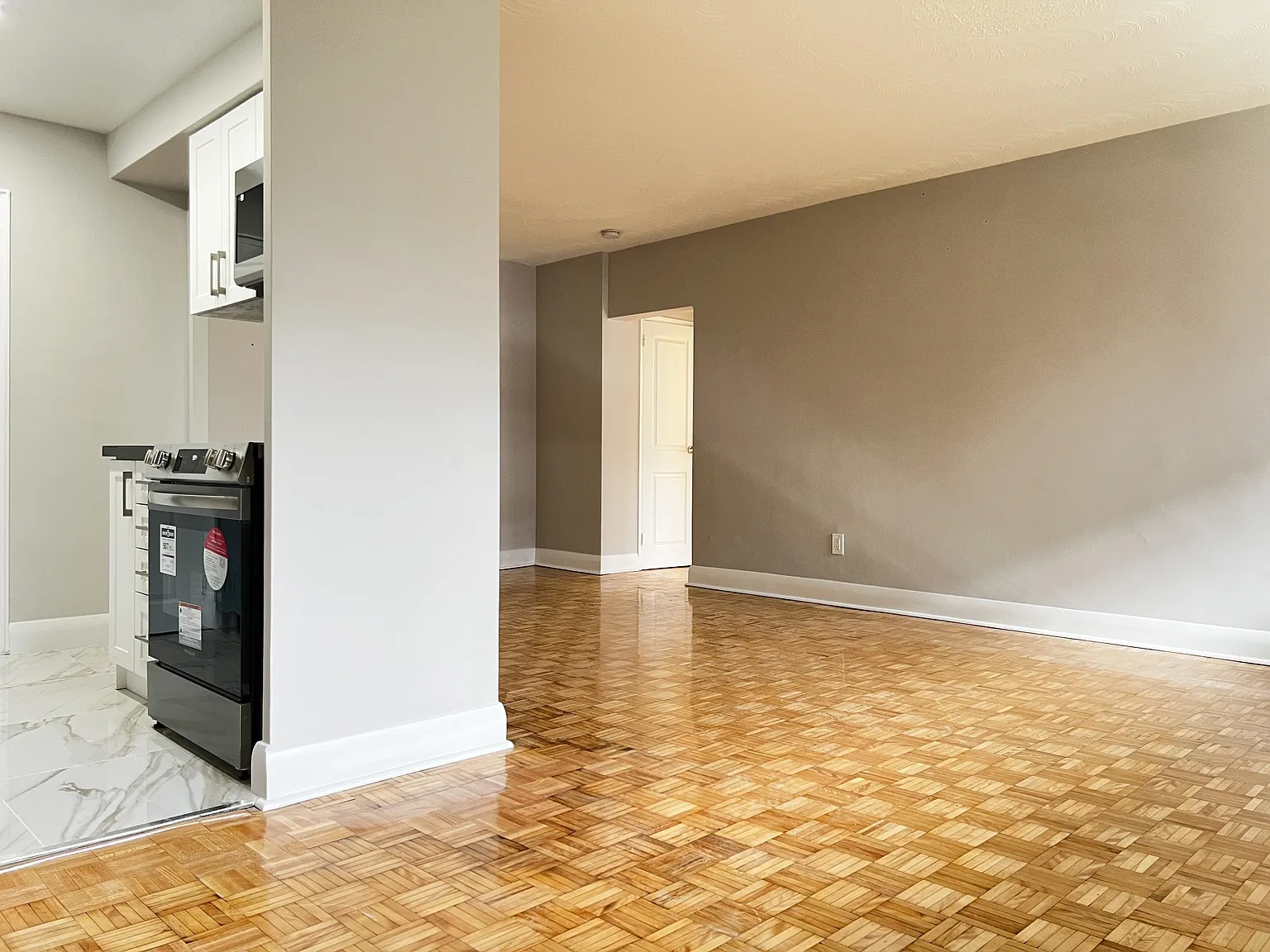 75 Spencer Avenue — Photo 4