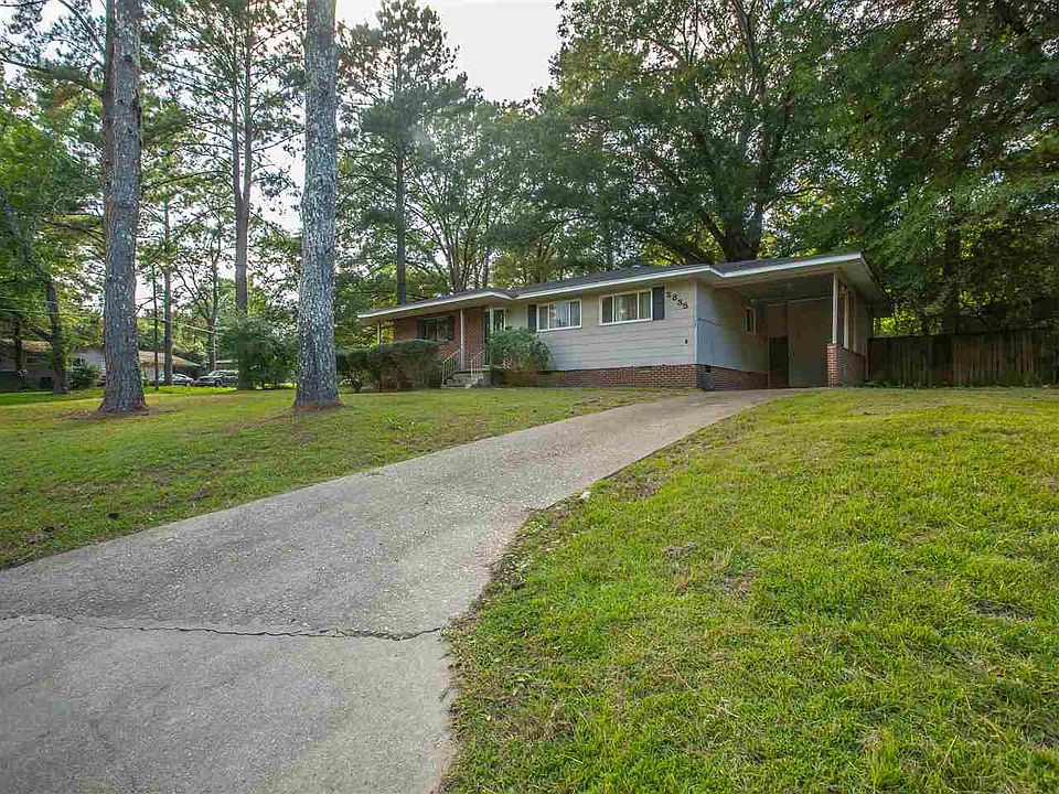 1st image of 2835 Lakewood Dr