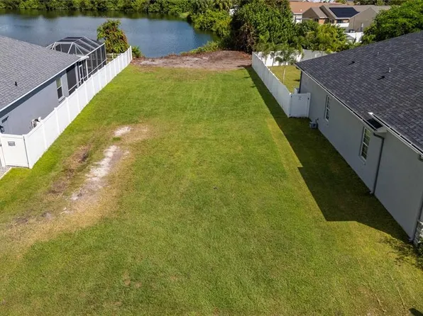 11310 Southwind Lake Dr #27, Gibsonton, FL 33534