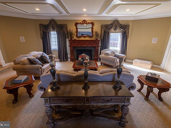 5th image of 5717 Old Clifton Rd