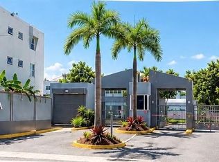 Cond Lago, Toa Baja, PR 00949