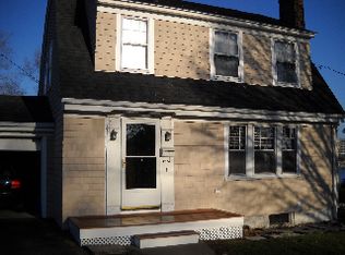 15 Harris Rd, New London, CT 06320