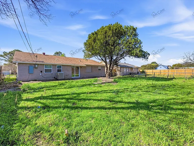3833 Finley Rd — Photo 18