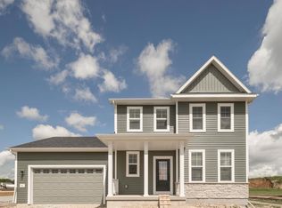 451 Crusader Poin, Waunakee, WI 53597