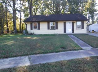 2401 Lofurno Rd, Chesapeake, VA 23323