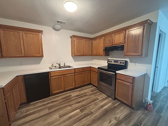 5th image of 2420 Briarwood Ct NW