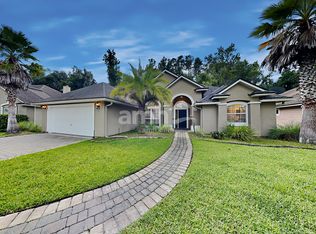 660 Reflection Cove Rd, Jacksonville, FL 32218