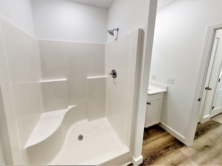 438B Blume Rd #438B — Photo 9