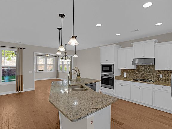 4th image of 107 Riggs Dr