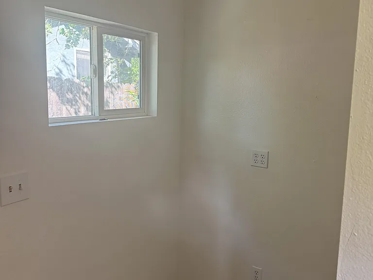 7622 Sonoma Hwy #5 — Photo 8
