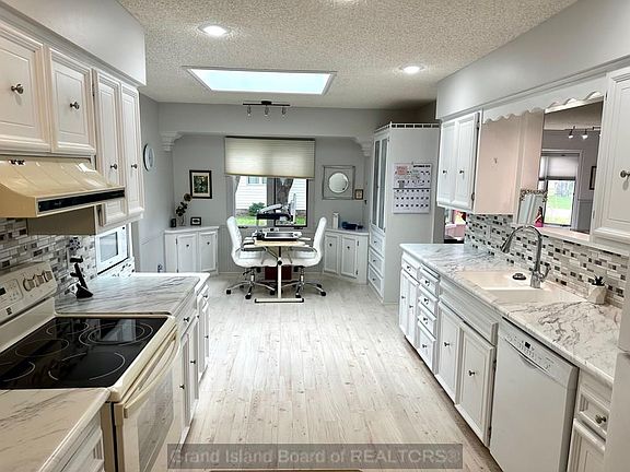 4th image of 3112 Briarwood Blvd