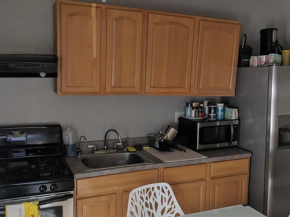 2nd image of 7 Dongan St #1