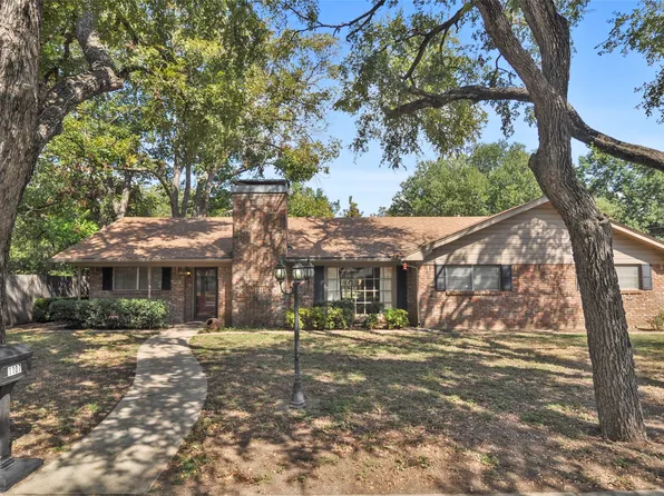 1107 Stanwood Ave, Cleburne, TX 76033