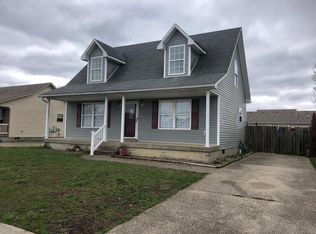 215 Pagoda Ct, Shepherdsville, KY 40165