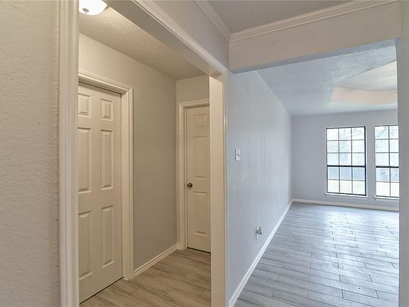 4th image of 5207 Stagetrail Dr
