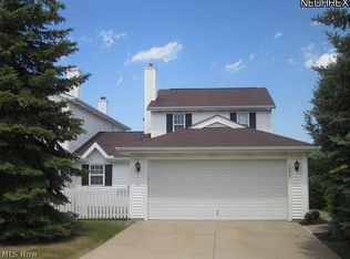 7177 W Cross Creek Trl, Brecksville, OH 44141