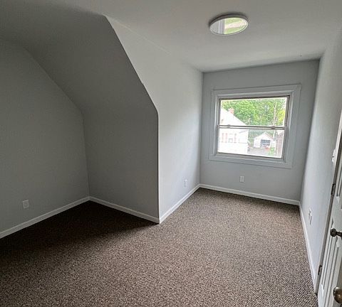 4th image of 8 Vine St #302METER-6