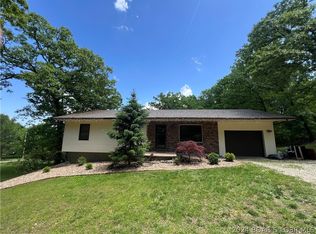 540 Flycaster Ln, Linn Creek, MO 65052