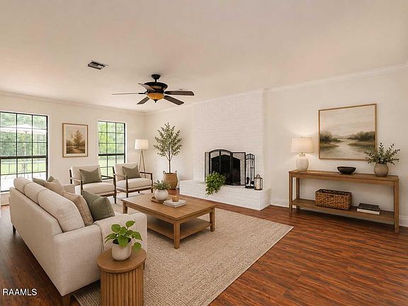 5th image of 308 Burdin Rd