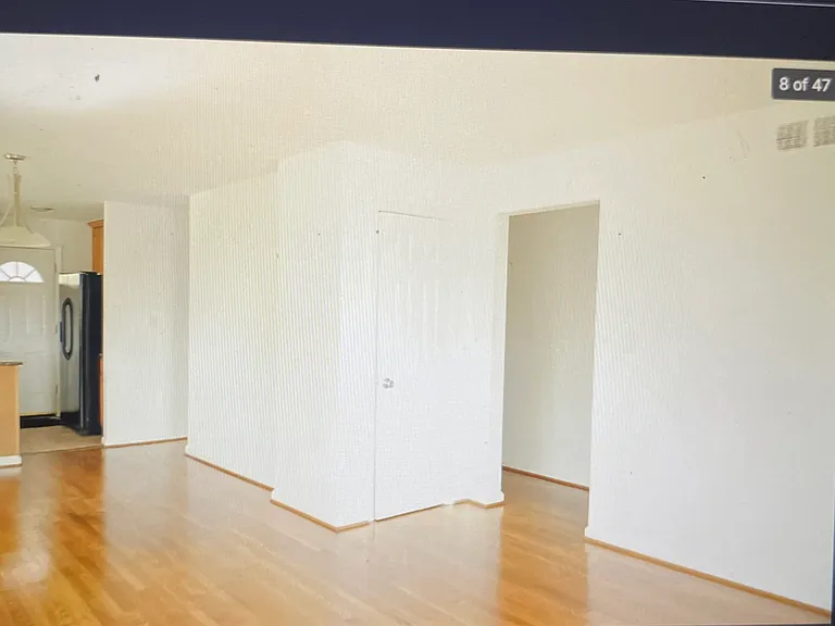 717 Marcy Ave — Photo 2