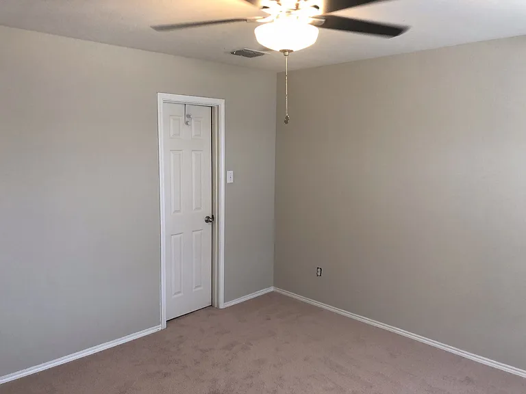 8115 York Beach Pl — Photo 18