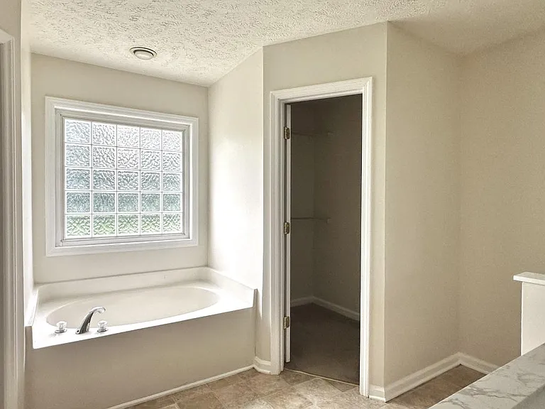 2517 Forest Lodge Dr — Photo 11