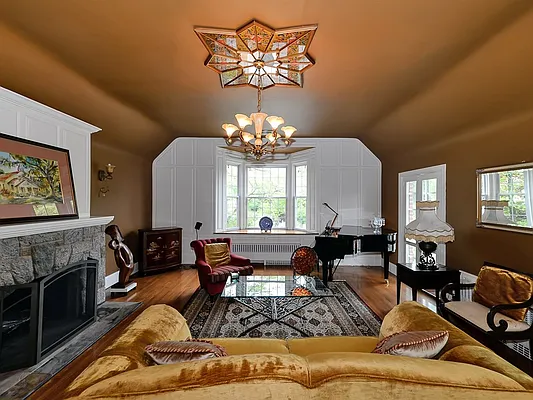 Sold by Exit Kingdom Realty | media 6