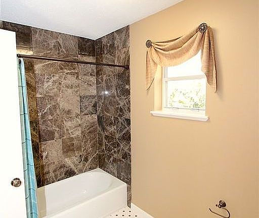 Bathroom 2 (upstairs)