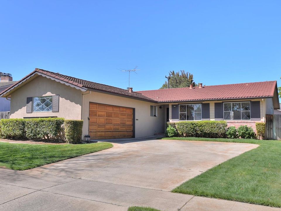 1st image of 1455 Dove Ln